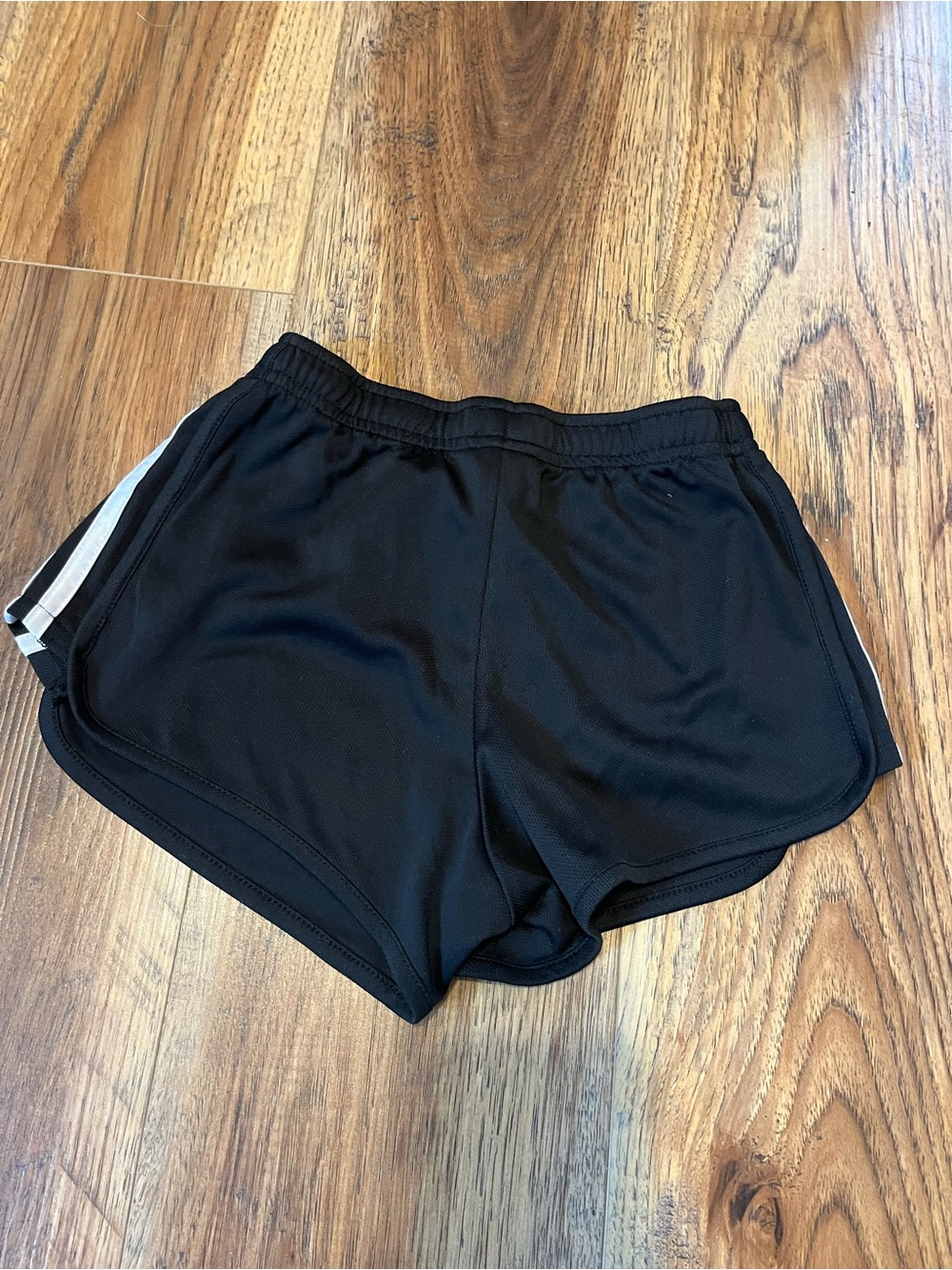 Girls Adidas Shorts - Picture 2 of 3